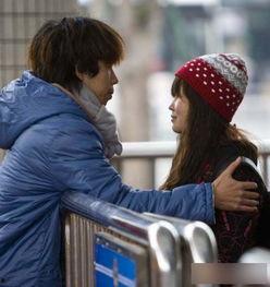 国产区情侣,浪漫瞬间，温馨时光